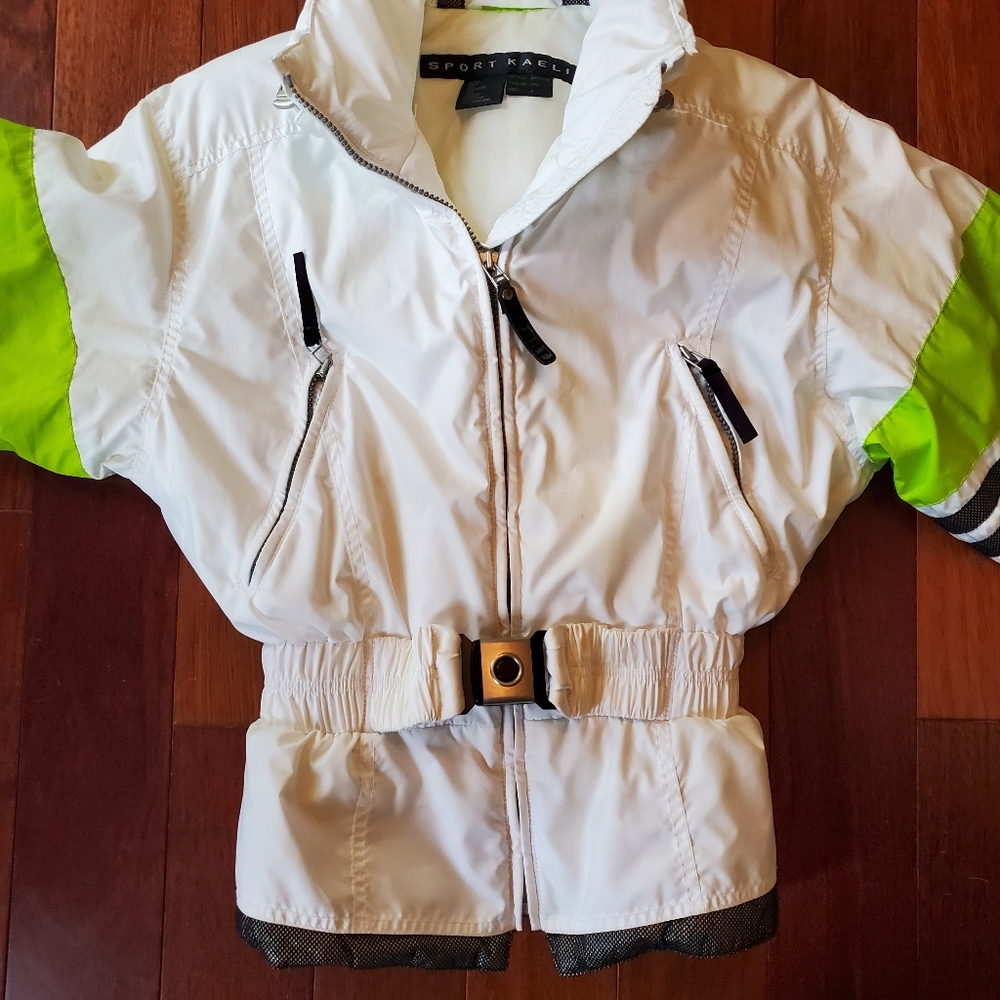 Cute vintage ski jacket, perfect condition!